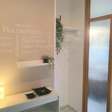 Modernes Und Ruhiges Mit Loggia *