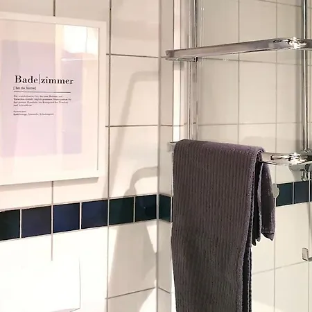 Modernes Und Ruhiges Mit Loggia