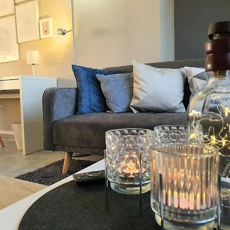 Modernes Und Ruhiges Mit Loggia