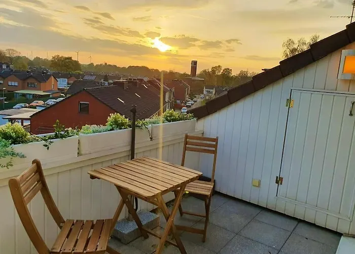 Modernes Und Ruhiges Mit Loggia *