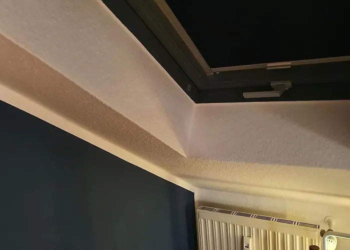 Modernes Und Ruhiges Mit Loggia