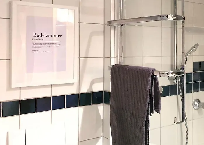 Modernes Und Ruhiges Mit Loggia